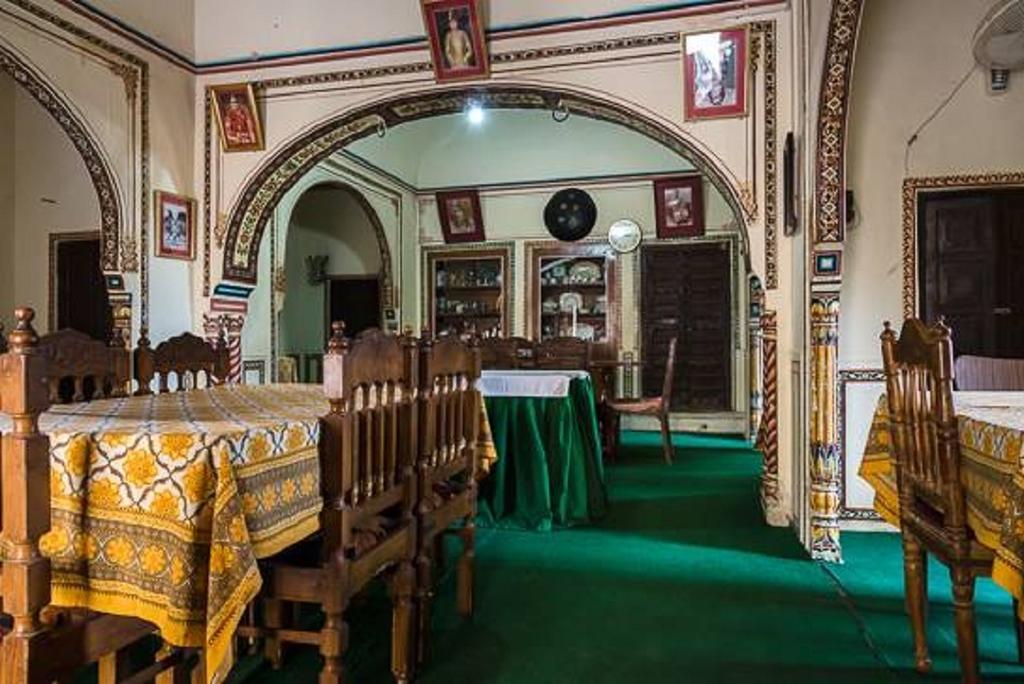 Hotel Narayan Niwas Castle Ramgarh Shekhawati Exterior foto